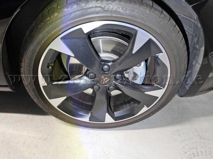 Fahrbereifung vorn