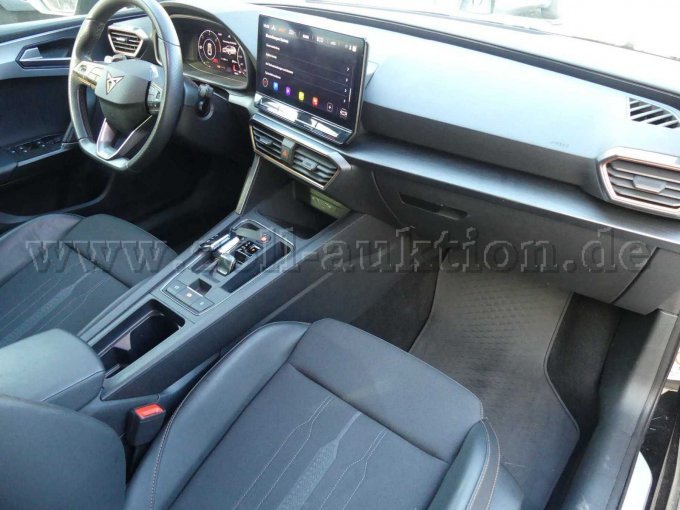 Innenansicht vorne rechts