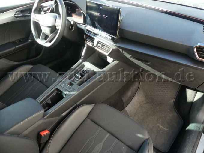 Innenansicht vorne rechts