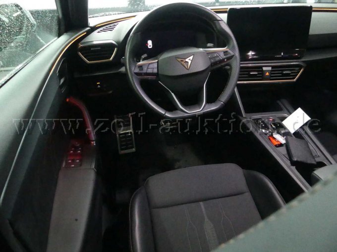 Innenansicht vorn links