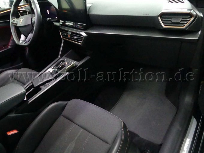 Innenansicht vorn rechts