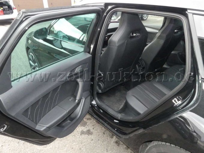 Einstieg hinten links