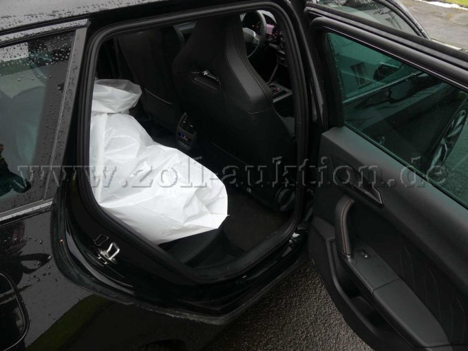 Innenansicht hinten rechts