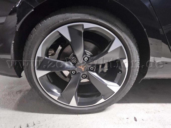 Fahrbereifung hinten