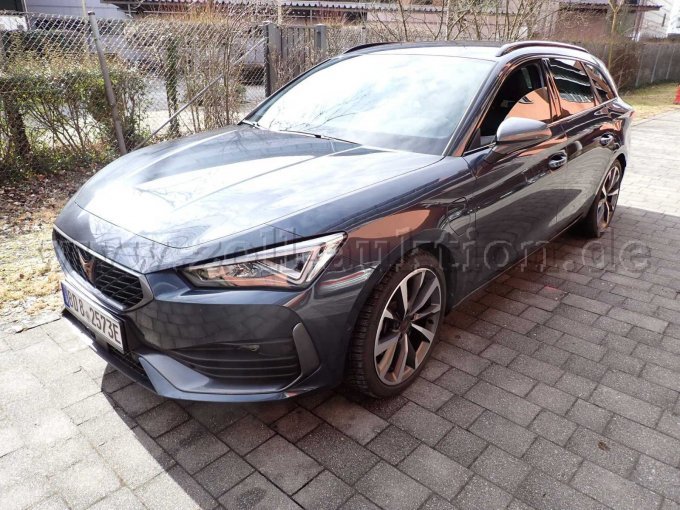 Frontansicht vorn links