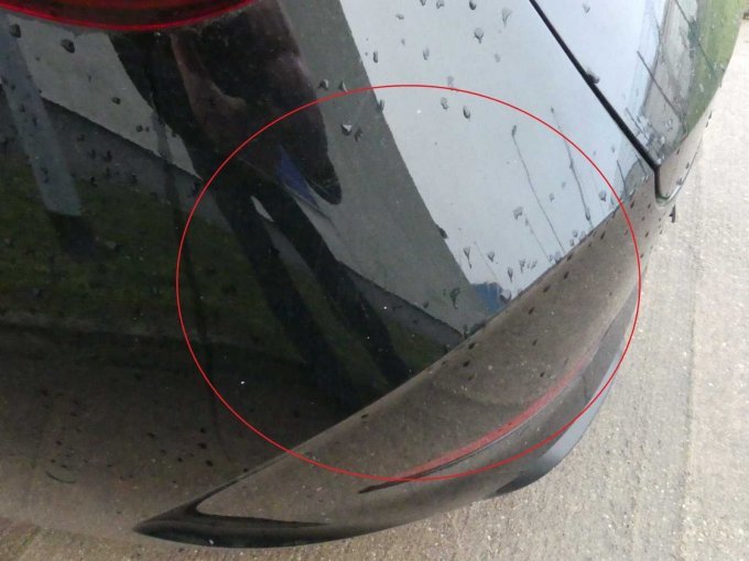 Kratzer Stoßfänger hinten