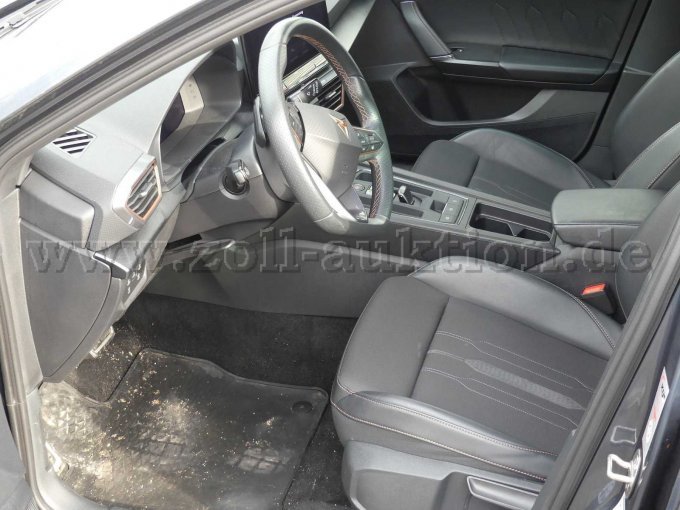 Innenraum vorn links