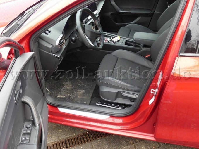 Innenraum vorn links