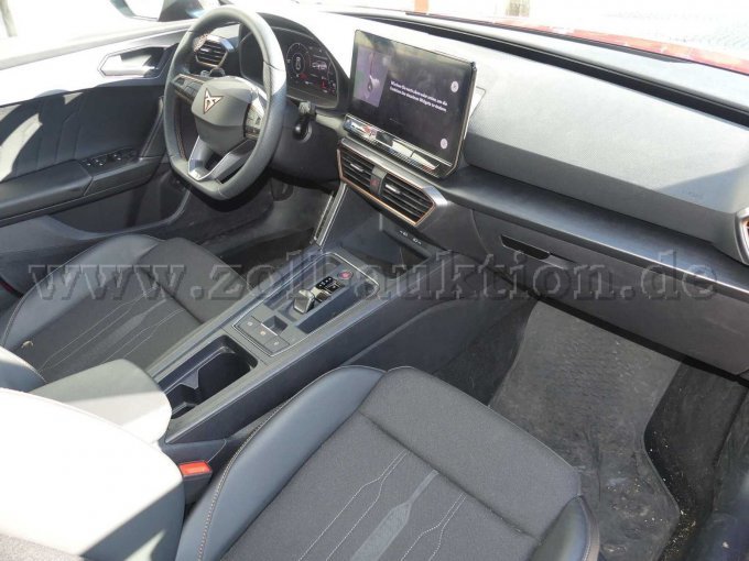 Innenansicht vorne rechts