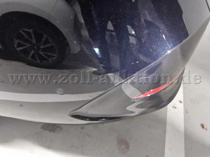Stoßfänger hinten verkratzt