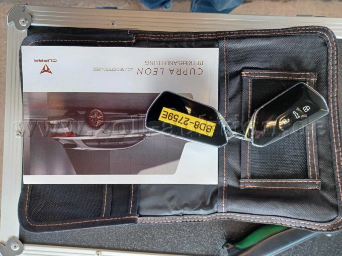 Bordliteratur und Schlüssel