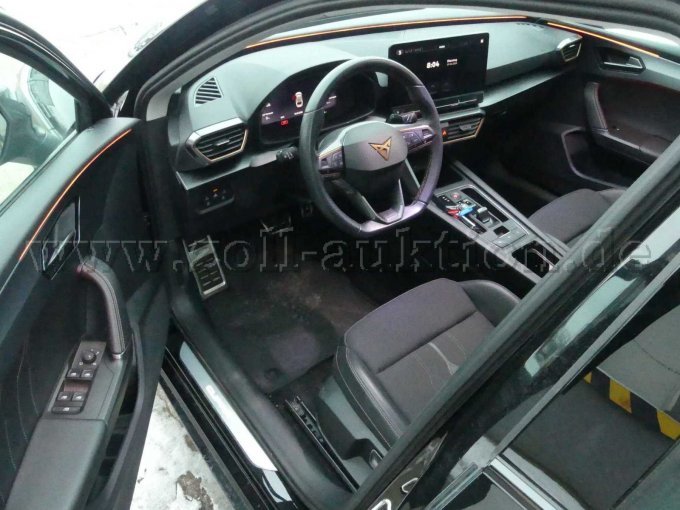 Innenansicht vorn links