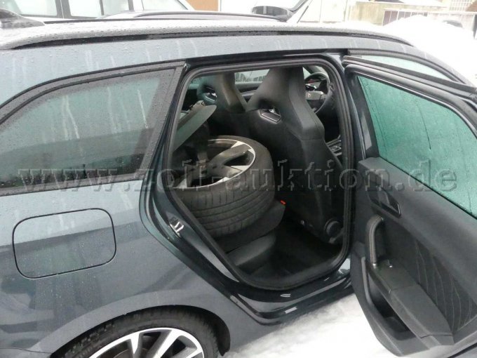 Innenansicht hinten rechts