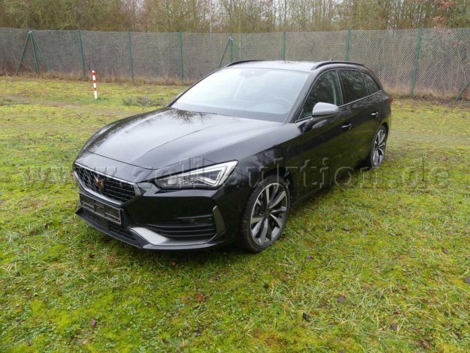 Frontansicht vorn links