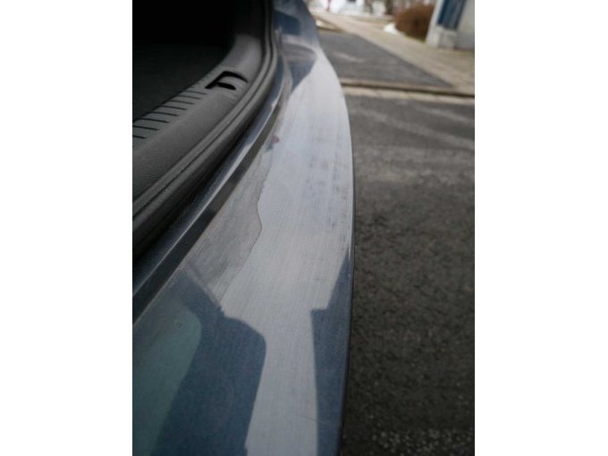 Beschädigung Ladekante