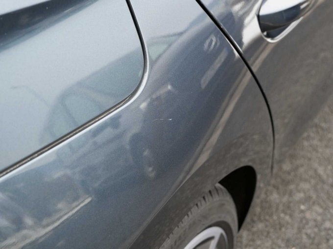 Lackkratzer Seitenwand rechts