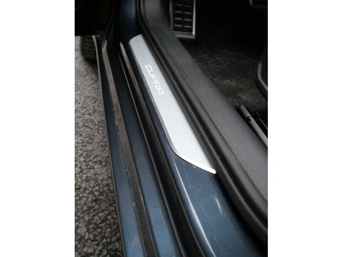 Beschädigung Einstieg