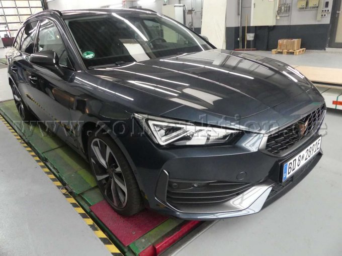 Frontansicht vorn rechts