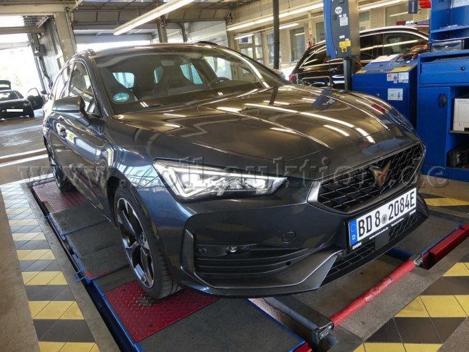 Frontansicht vorn rechts