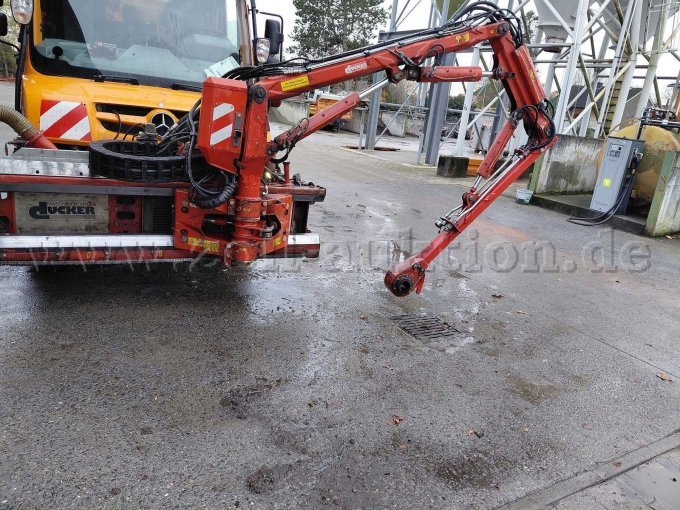 DUA 700 in Anbauposition