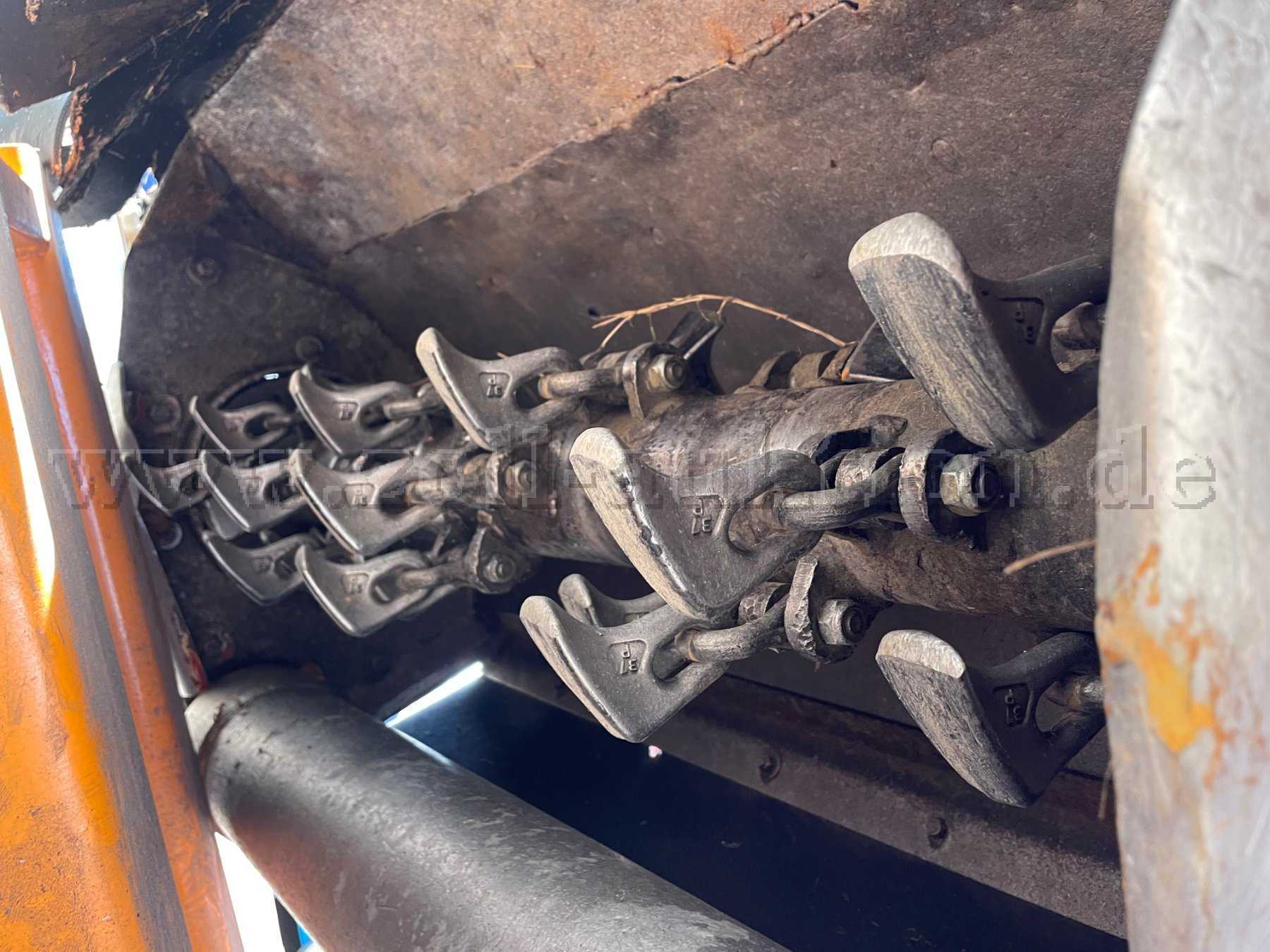 Mulchwelle mit Schlegel