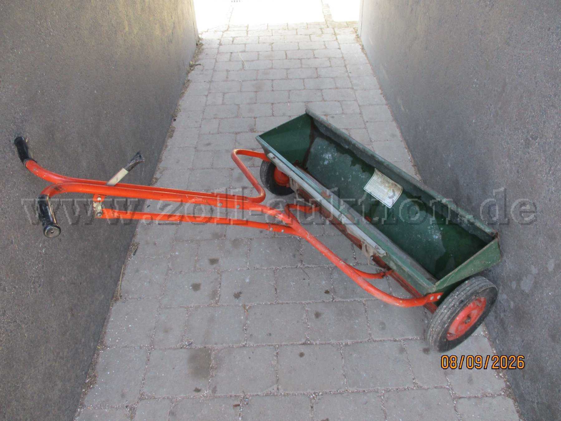 Streuwagen Draufsicht mit Griff zum Öffnen und Schließen 1