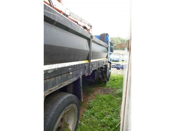 1 DAF LF 55.250 Pritsche m. Ladekran *Rechtslenker* / Unfall- & Bastlerfahrzeug – foto 5 – kavel bij Zoll-Auktion, Wandlitz