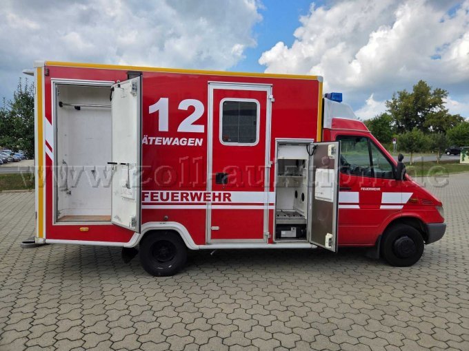 1 DAIMLER-BENZ, Marke 904.6, Feuerwehr Werkstattwagen, defekt, Bastlerfahrzeug – foto 6 – kavel bij Zoll-Auktion, Beelitz
