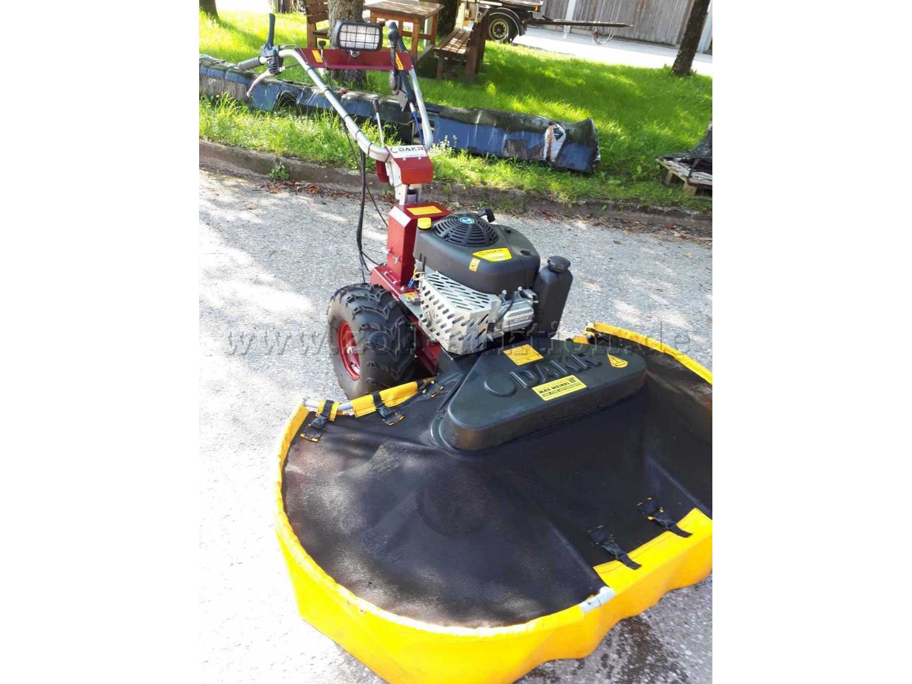 Doppelkreiselmäher mit Geräteträger, Beispielbild