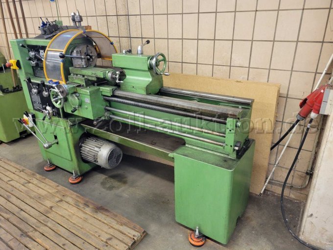 Voest DA 210 Drehmaschine mit Leit- und Zugspindel - Ansicht rechts