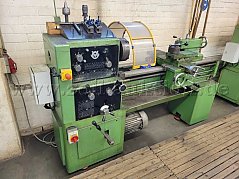 Voest DA 210 Drehmaschine mit Leit- und Zugspindel - Ansicht Front
