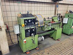 Voest DA 210 Drehmaschine mit Leit- und Zugspindel - Ansicht Front