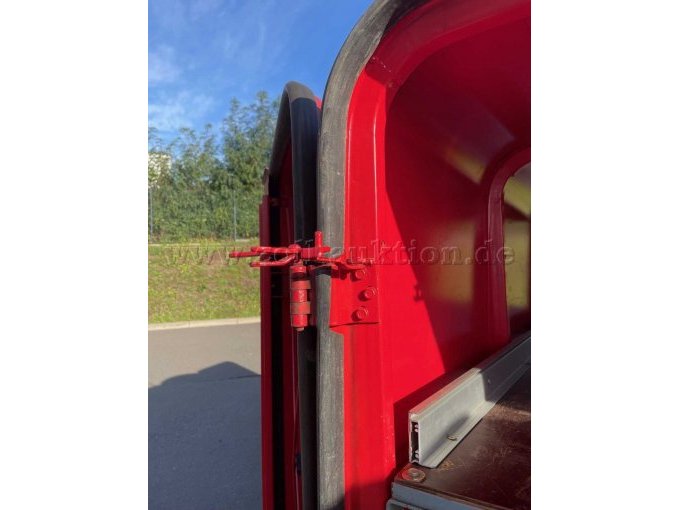 Türanschlag beschädigt