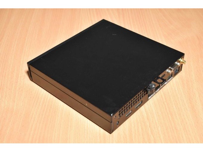 DELL OptiPlex 3050 MFF MFXX8
Ansicht von hinten