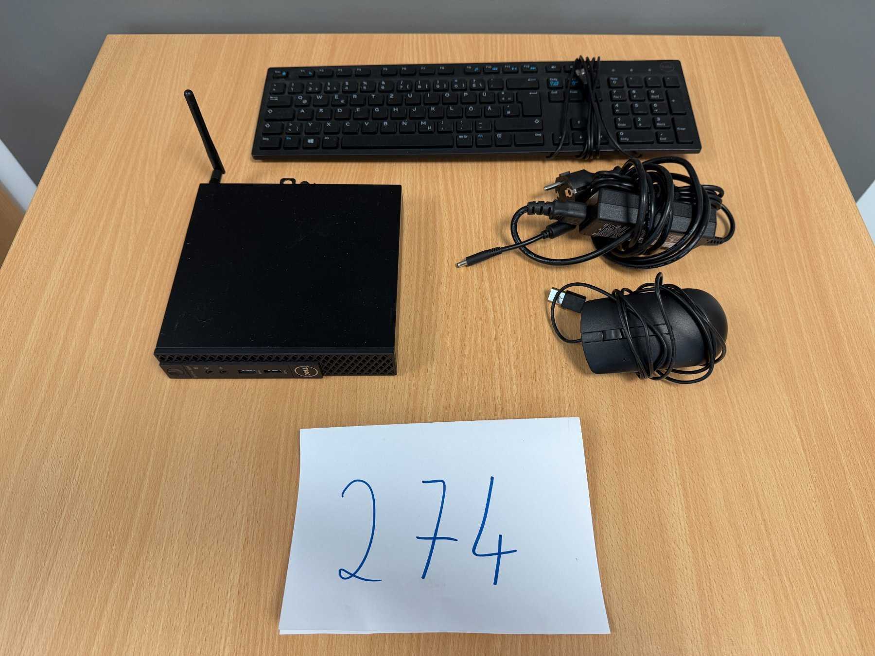 DELL OptiPlex 3050 MFF MFXX8
mit Zubehör