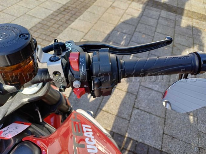 Ducati Monster rot - rechter Hebel