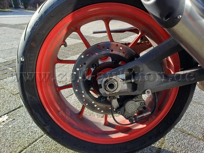 Ducati Monster schwarz - Hinterrad rechte Seite