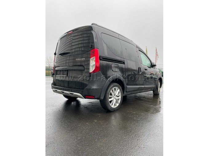 Gesamtansicht schräg von vorn links