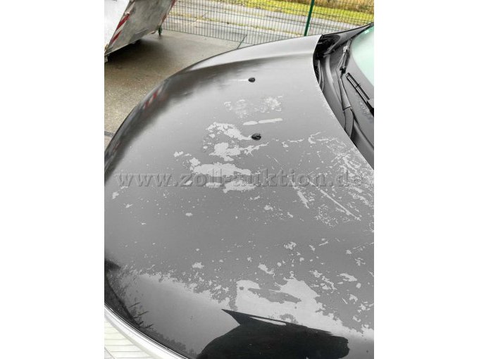 Hagelschaden Motorhaube