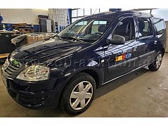 PKW Dacia Logan SD, vordere linke Seitenansicht