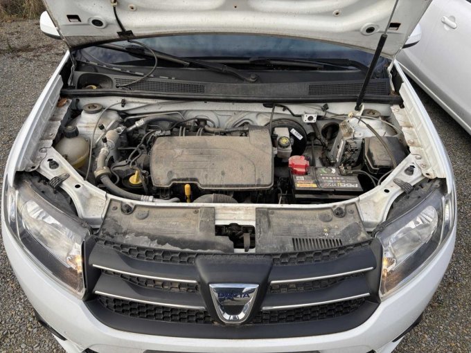 geöffneter Motorraum