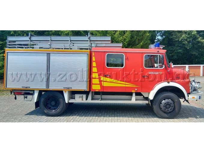 1 Daimler-Benz LAF 1113 B - LF 16-TS brandweerwagen – foto 2 – kavel bij Zoll-Auktion, Bischofswerda