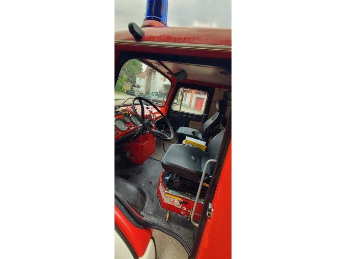 1 Daimler-Benz LAF 1113 B - LF 16-TS brandweerwagen – foto 10 – kavel bij Zoll-Auktion, Bischofswerda