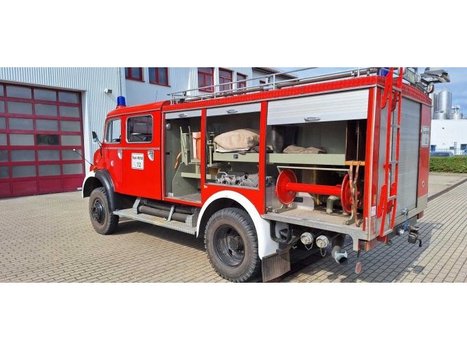 Seitenansicht links, geöffnet