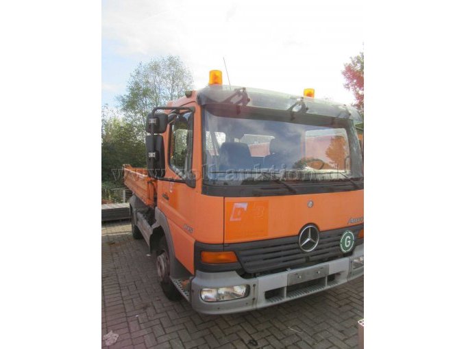 1 Daimler-Chrysler ( D ) LKW Kipper off. Kasten 972.02 – foto 2 – kavel bij Zoll-Auktion, Rheinberg