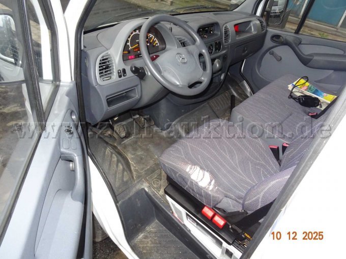 Innenraum Fahrerseite