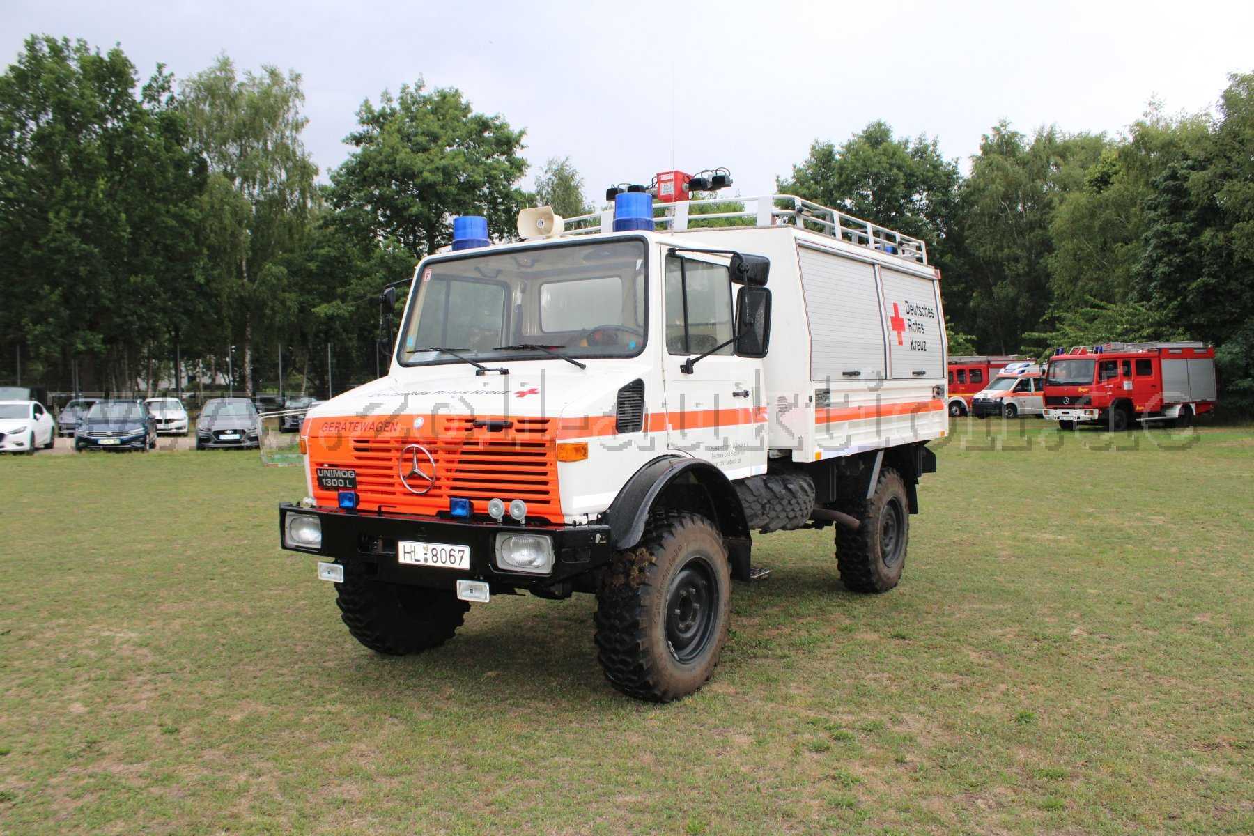 1 Daimler Benz Gerätewagen Unimog U-1300L