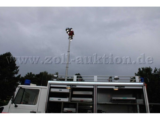 Lichtmast ausgefahren