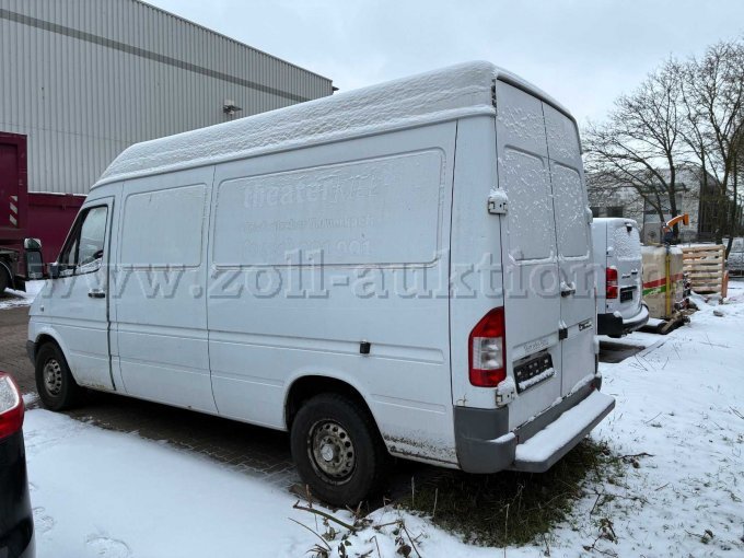 Seitlich Ansicht überall Rostansätze