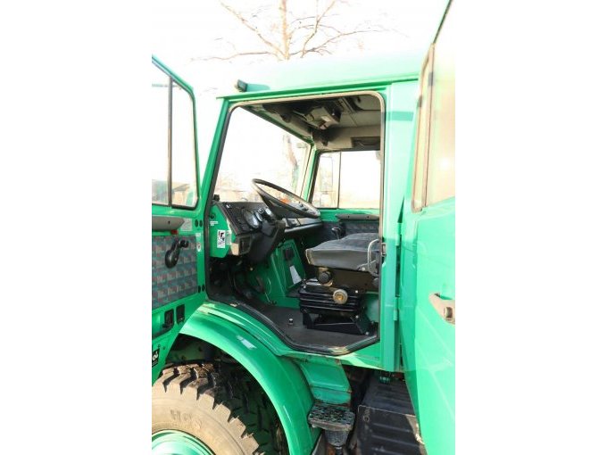 Ansicht geöffnete Fahrertür